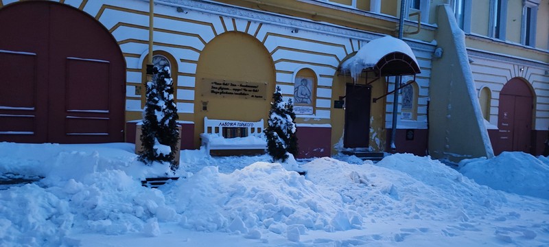 экскурсия супер 👍. останавливались попить горячий чай в кафешках. уходили намного с маршрута, но согревшись возвращались. экскурсия супер, спасибо