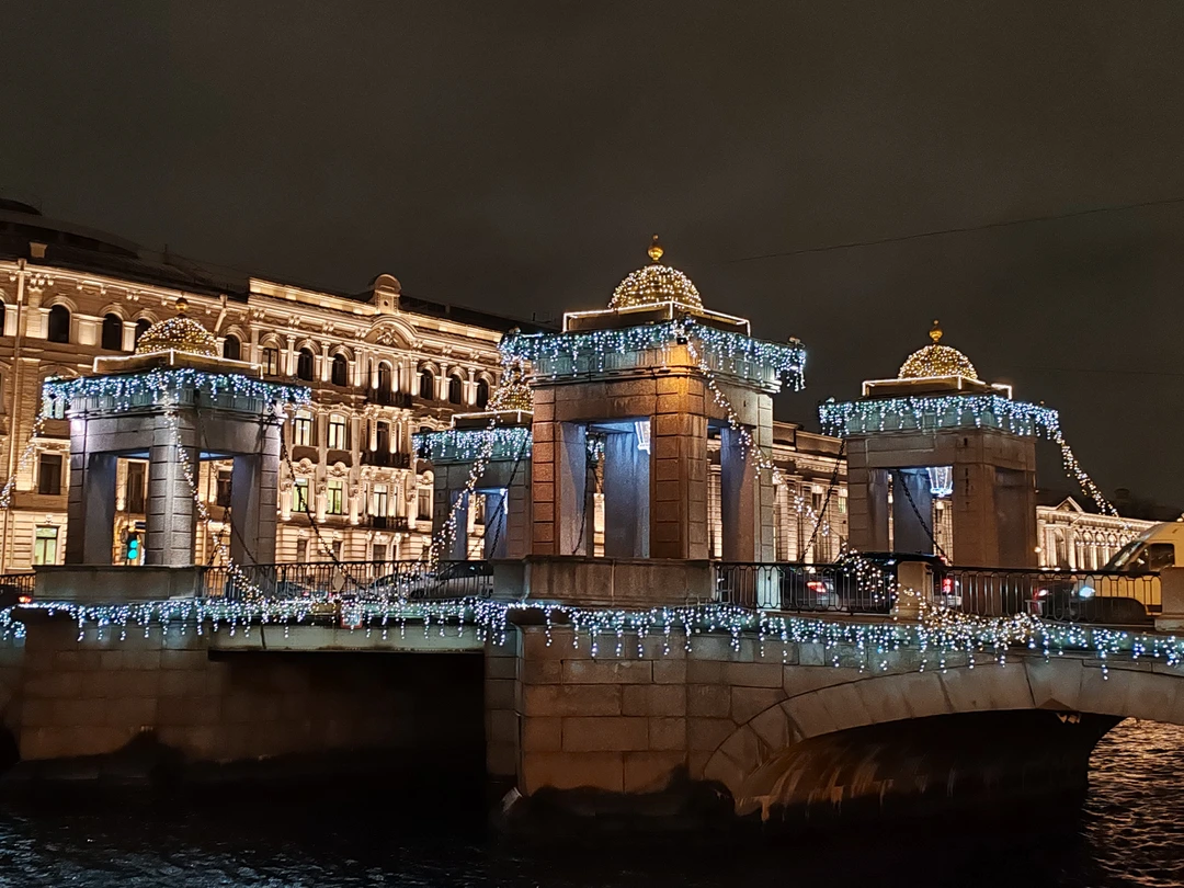 Хотим выразить огромную благодарность за волшебную экскурсию! Нам показали не только парадный, но и сокровенный, сказочный
