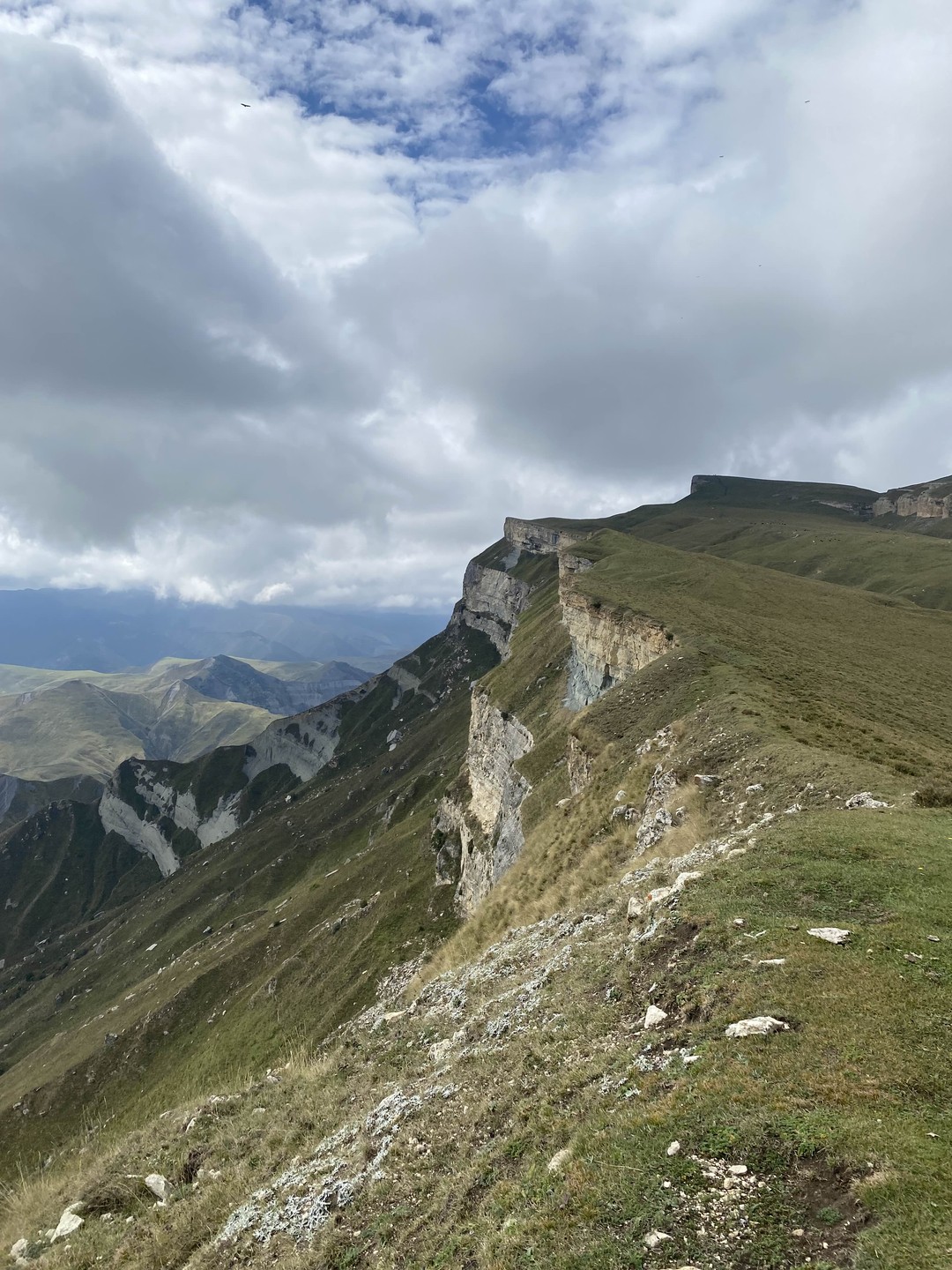 Спасибо Нураву за отличное путешествие. Показали лучшие виды где не было толп туристов, накормили до отвала 🦦 Все прошло отлично🫱🏼‍🫲🏽