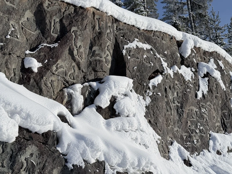 решили организовать путешествие сами и не прогадали. Нашим гидом был Кирилл. Поскольку мы задержались на завтраке