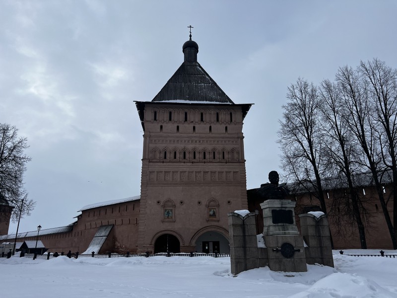 Крупнейшая обитель Суздаля - Спасо-Евфимиев монастырь