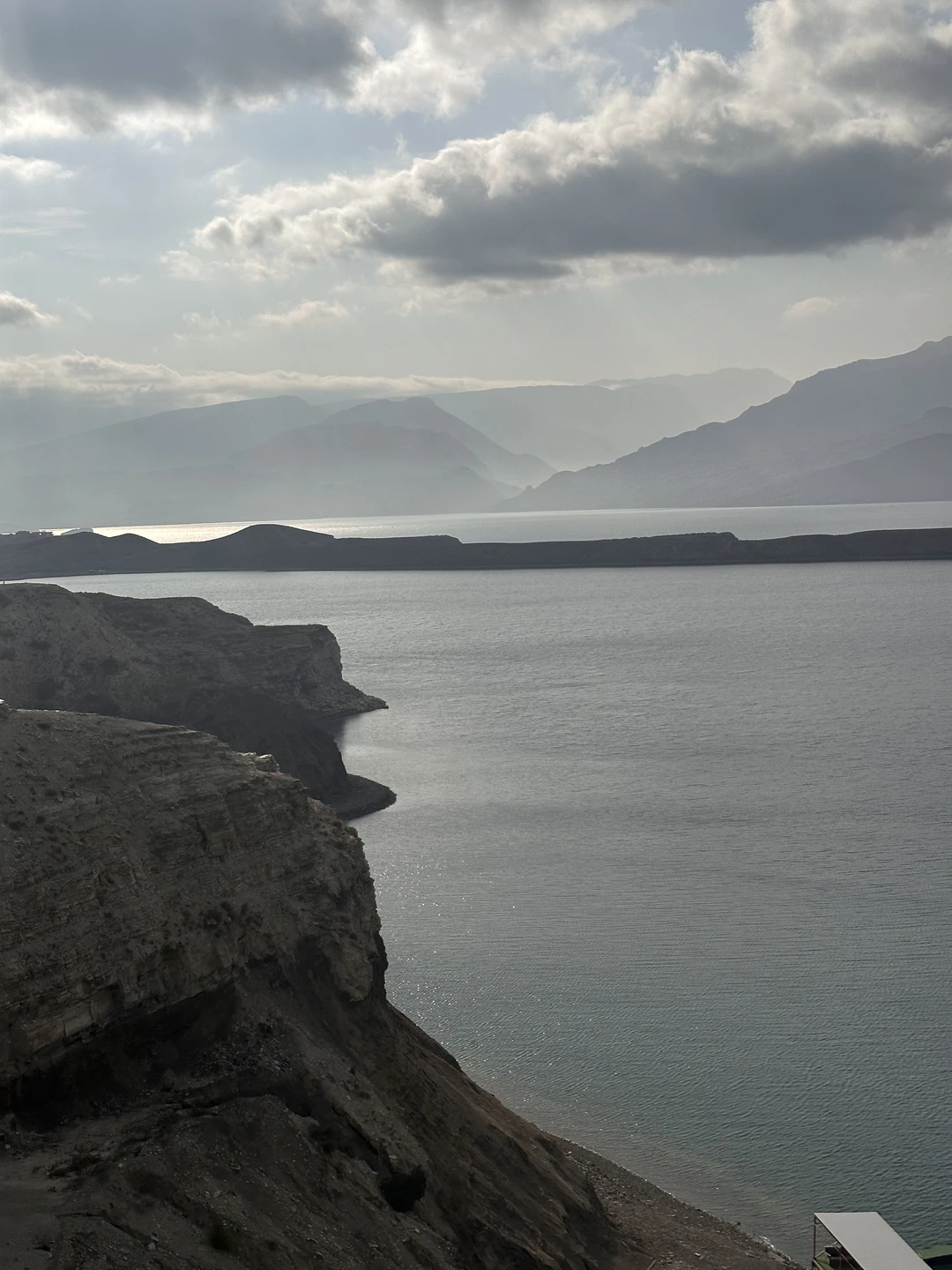 Очень довольны поездкой! Благодарим нашего гида Гаджимагомеда за интересные рассказы, безопасное вождение, такт и вежливость, погружение