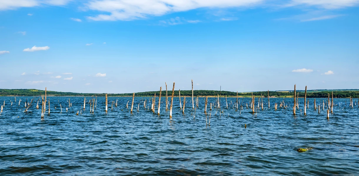 Тамбукан: загадочное озеро с целебными свойствами