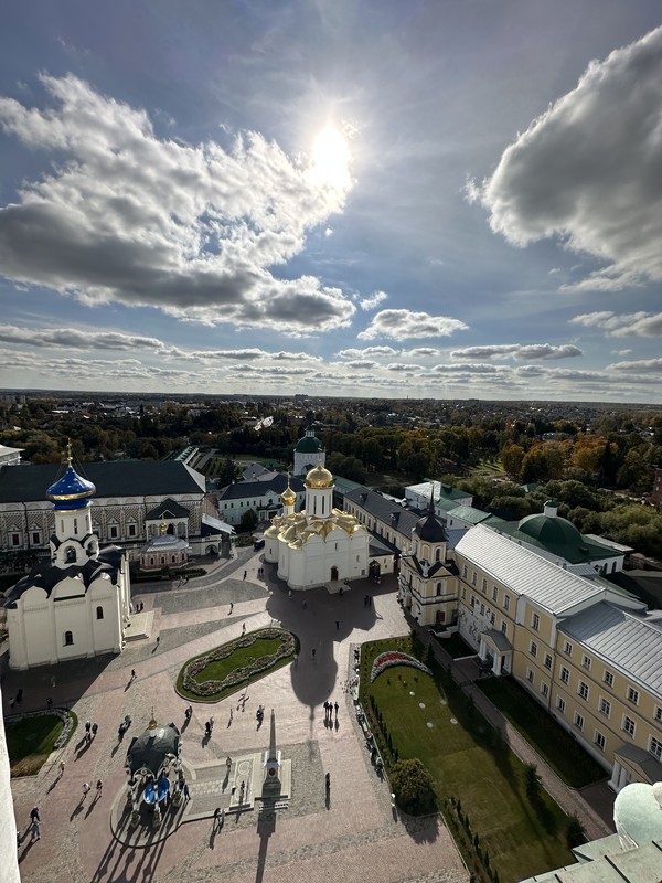 Услышать монастырь: подъём на колокольню Лавры
