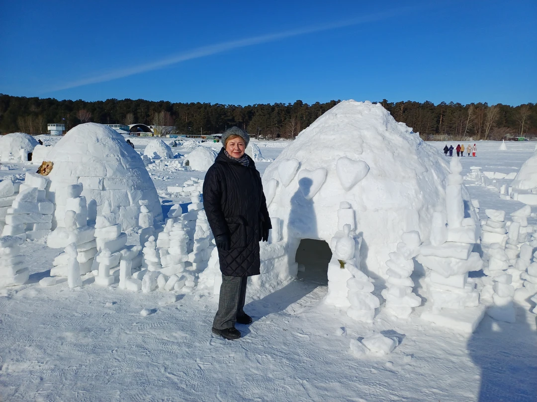 Приезжали в Новосибирк 14-16 февраля 2026 года. Заказывали две экскурсии Красный проспект - сердце Новосибирска и Академгородок