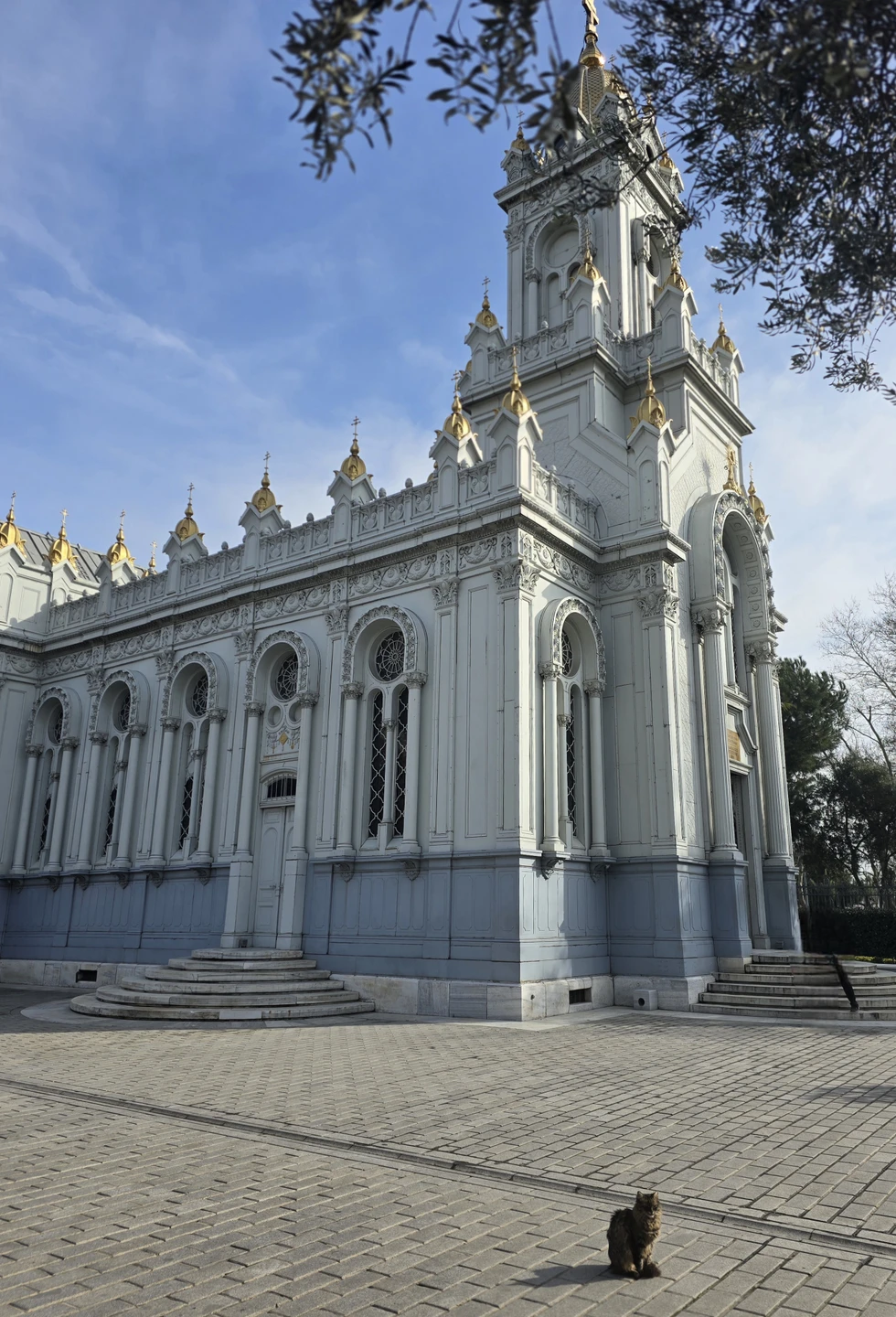 Мы увидели Истамбул с воды и с высоты, и город масштабно, красиво и неожиданно открылся. Маршрут