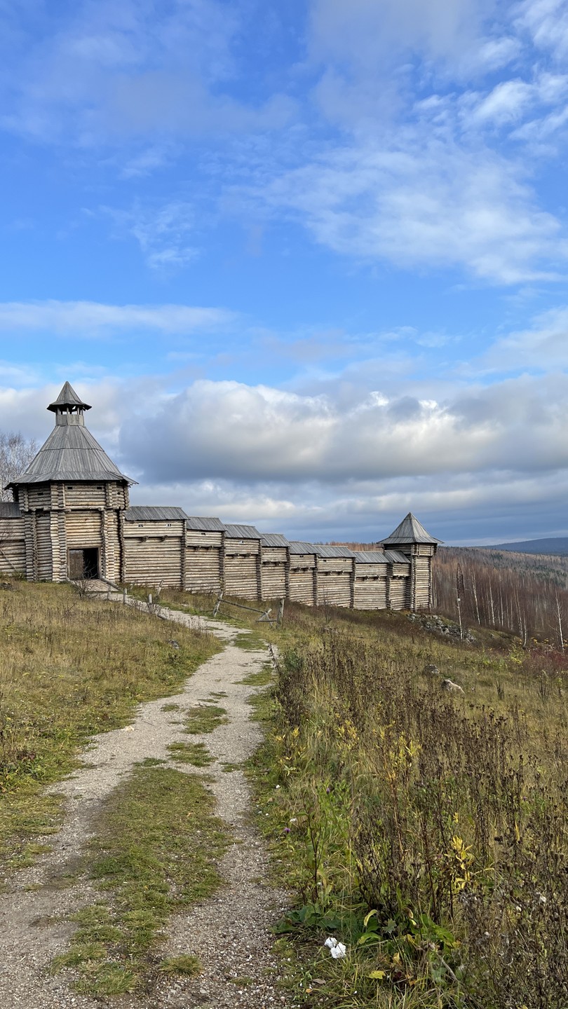 Экскурсия очень понравилась, хоть мы и сами из Перми, но благодаря гиду Александру узнали и увидели превосходные места.