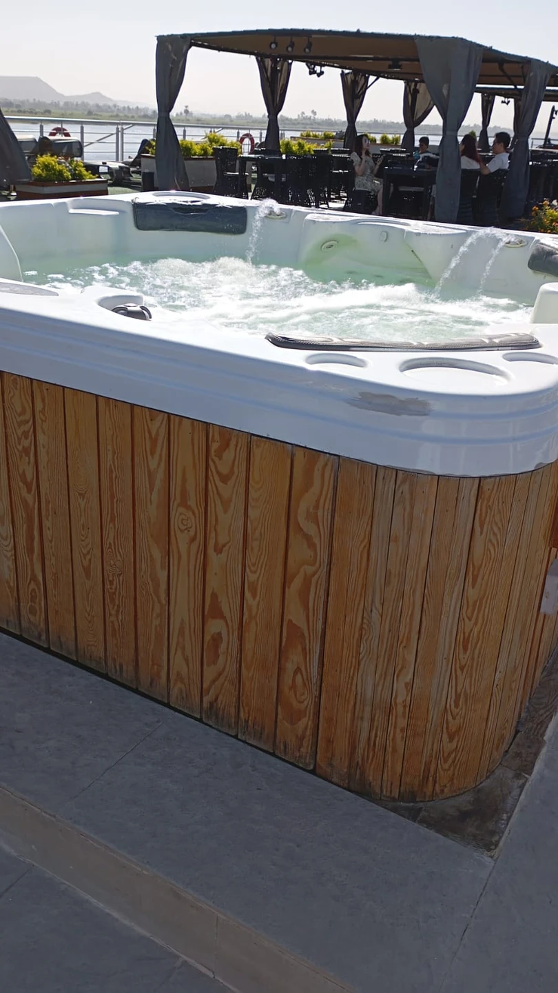 Экскурсионная программа согласно описанию. Без проблем можно добавить/изменить программу. Я себе добавила посещение нубийской деревни и