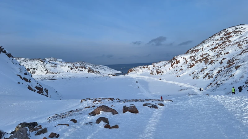 Спасибо огромное организаторам) Ездили в Териберку, все очень понравилось) Гид Павел- красавик! Очень интересно рассказывал и