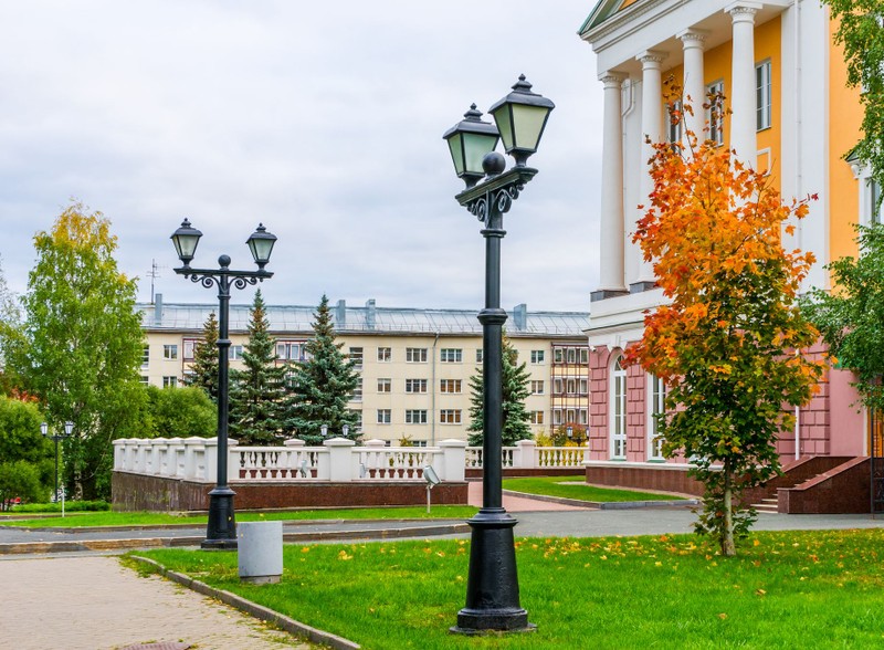 Ижевск - история в металле и камне