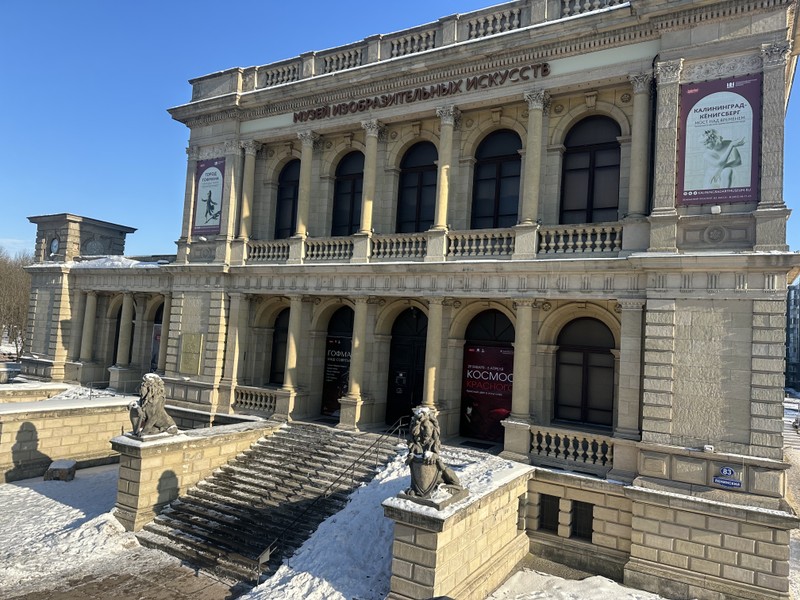 Очень понравилась обзорная экскурсия. Вячеслав доносит информацию интересно и понятно. Однозначно рекомендую. Большое спасибо ☺️