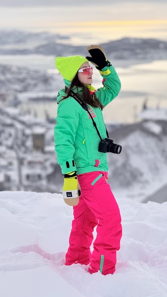 Были с мамой на экскурсии на Халактырский пляж + Мишенная сопка смотровая. Это потрясающе! С Валентином