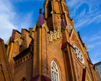 Экскурсия по Иркутску, музей «Тальцы», Байкальский музей и Шаман-камень в Листвянке