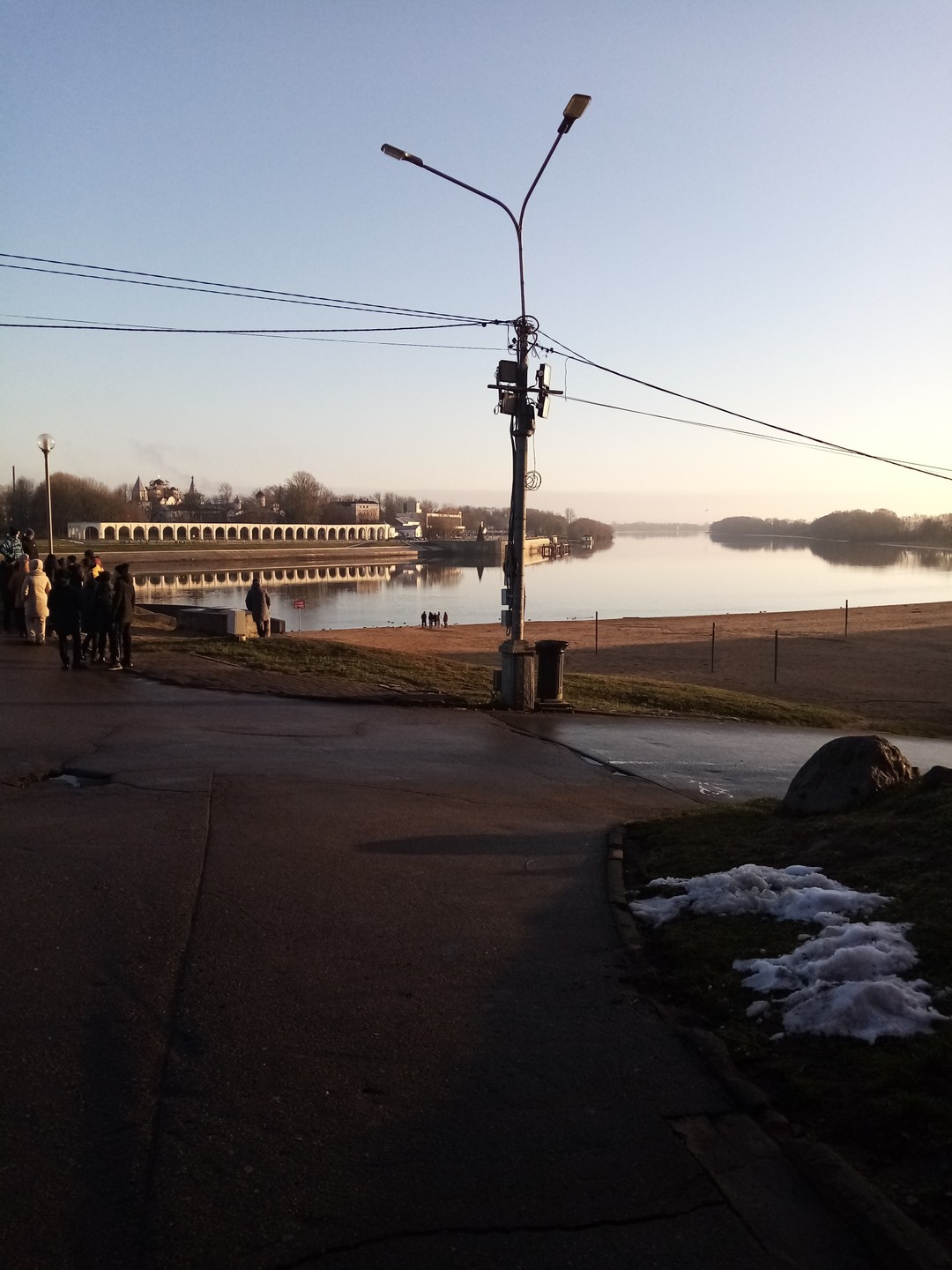 Экскурсия не просто ПОНРАВИЛАСЬ, но я в ВОСТОРГЕ от экскурсии! Экскурсовод Максим Фёдорович абсолютно профессиональный экскурсовод.