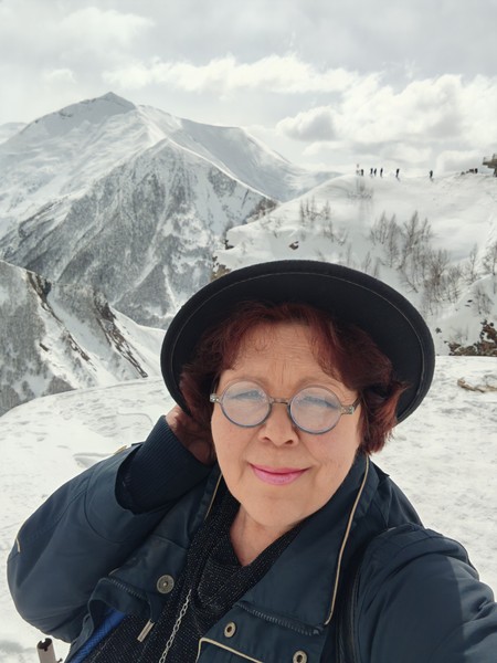 Прекрасное приключение! Миша -отличный рассказчик и очень весёлый человек, всё было просто здоровски! Красивые локации, исчерпывающие