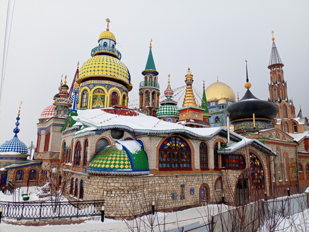 Все было отлично, только автобус опоздал на час, а зимой это не очень хорошо