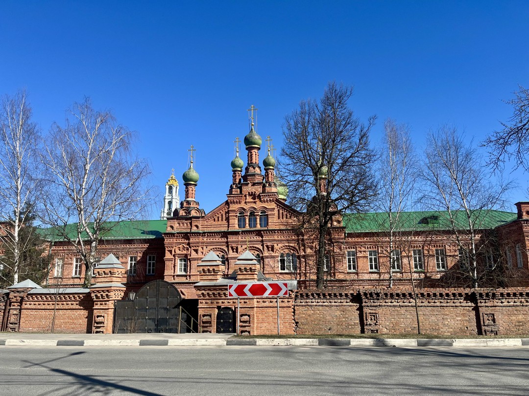 Очень интересная и познавательная экскурсия. Много исторической и современной информации о городе, но подается она в