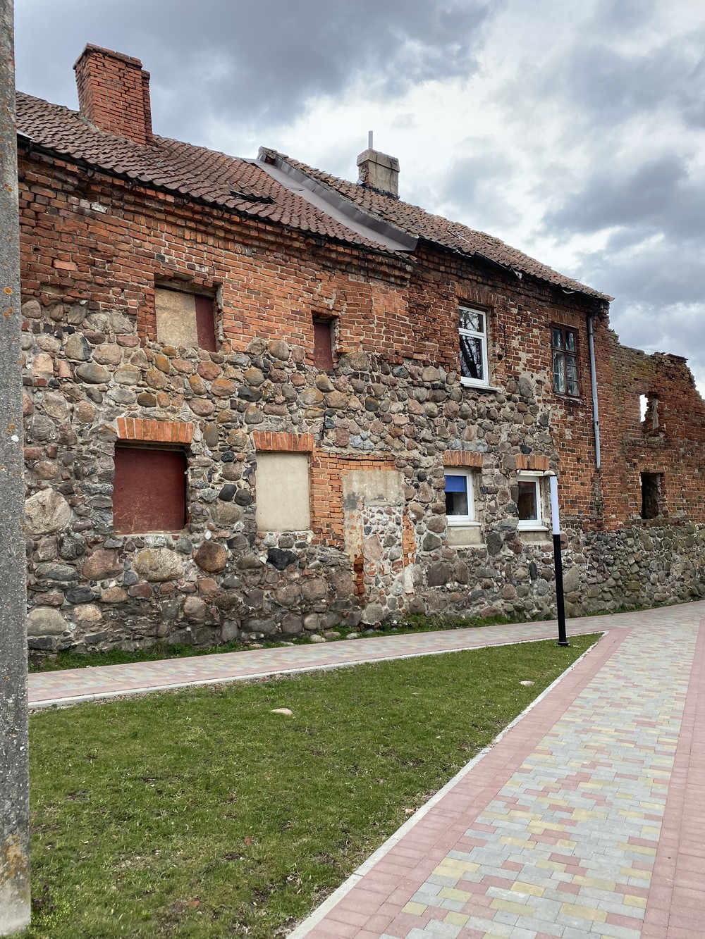 Фото Из Калининграда на юг: кирхи, городки и заброшенная лечебница