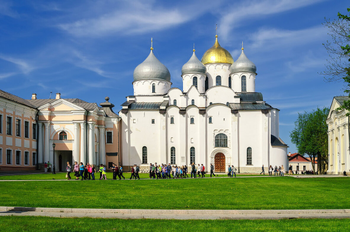 Варлаамо-Хутынский и Юрьев монастыри, Новгородский кремль, музей «Витославлицы»