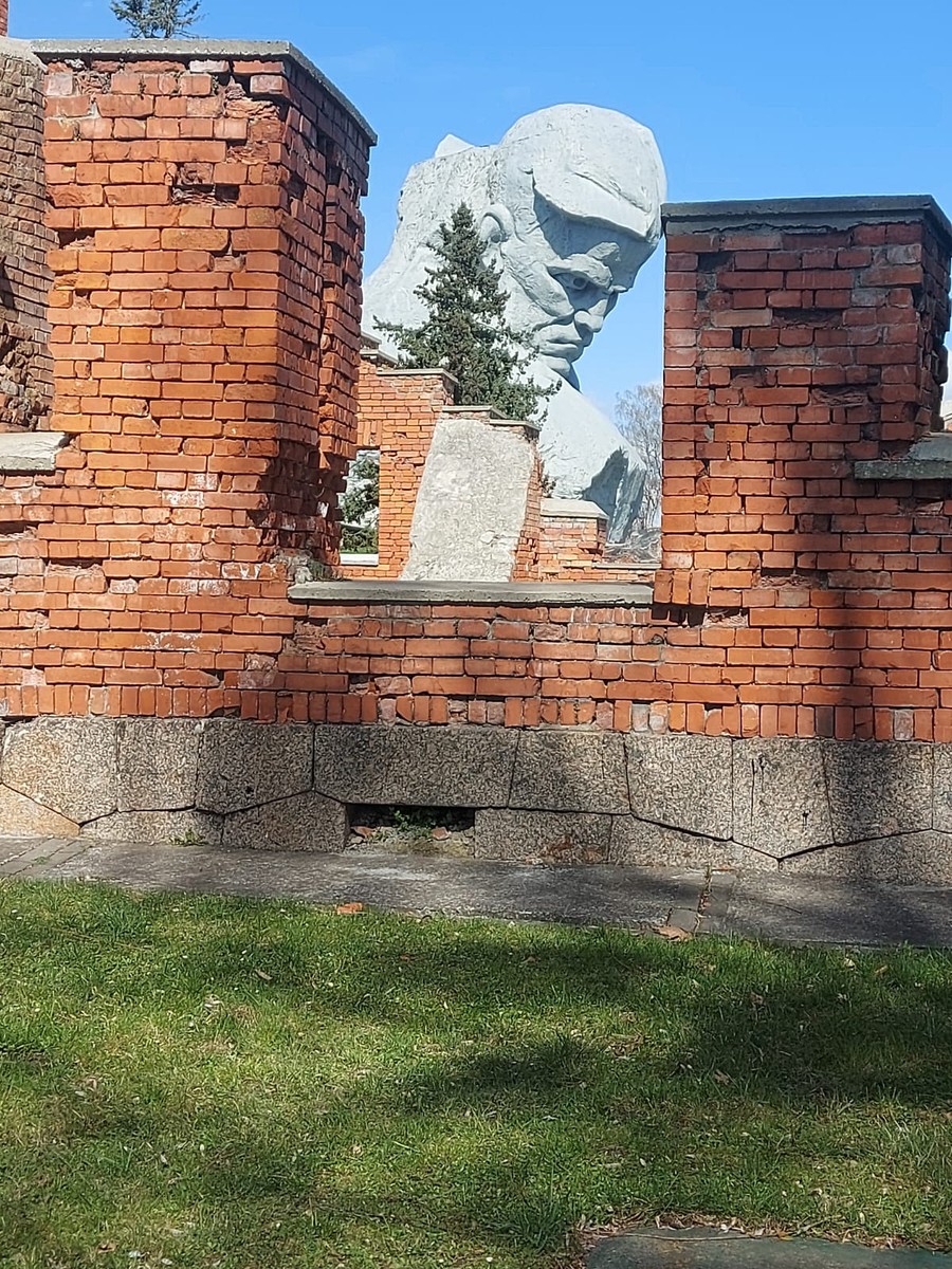 Очень понравилась экскурсия по Брестской крепости и обзорная по городу с гидом Инной! Вернее понравилась, это