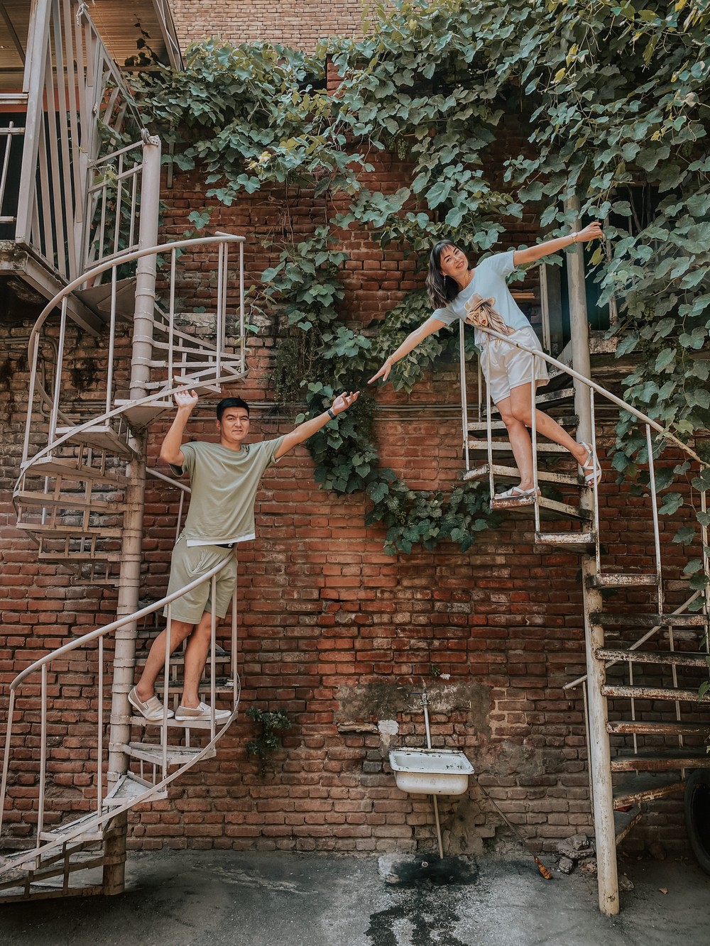 Фотопрогулка по скрытым уголкам Тбилиси (21/23)