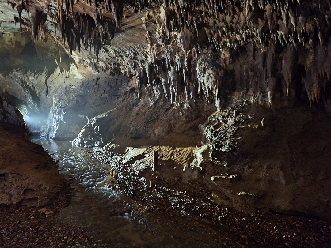 Впервые в Грузии, и были очарованы её красотой, водопадами, каньонами, пещерами, горами, серпантинами. Все это мы