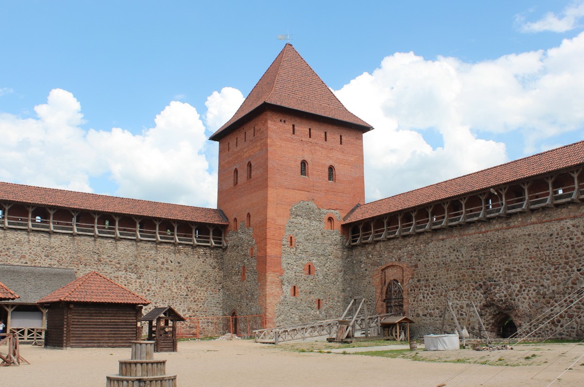 В Лидский замок — через «татарскую столицу» Беларуси (2/10)