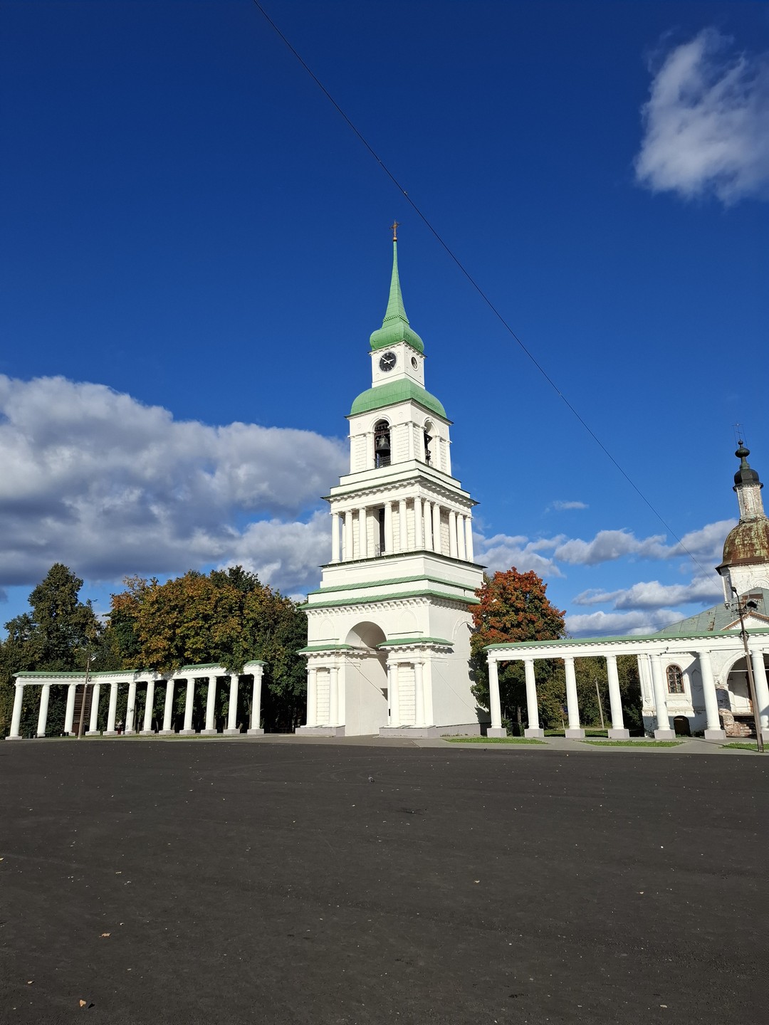 Супер классная, интересная поездка и экскурсия, самые лучшие впечатления за весь наш мини-отпуск в Киров. Всем
