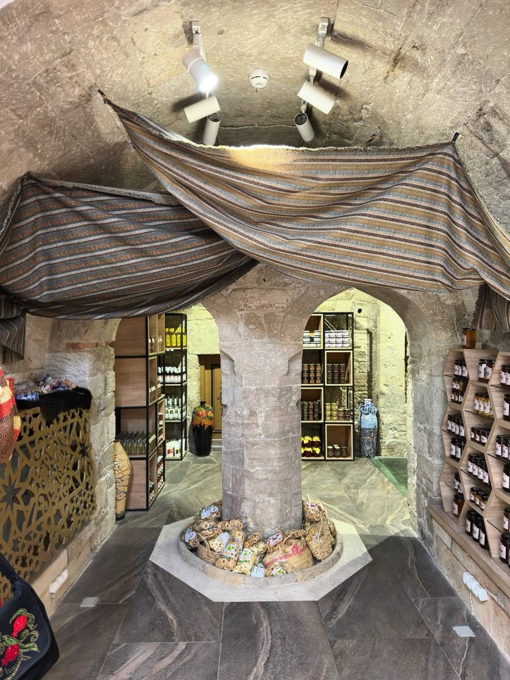 Баку: от мифов к реальности (19/22)