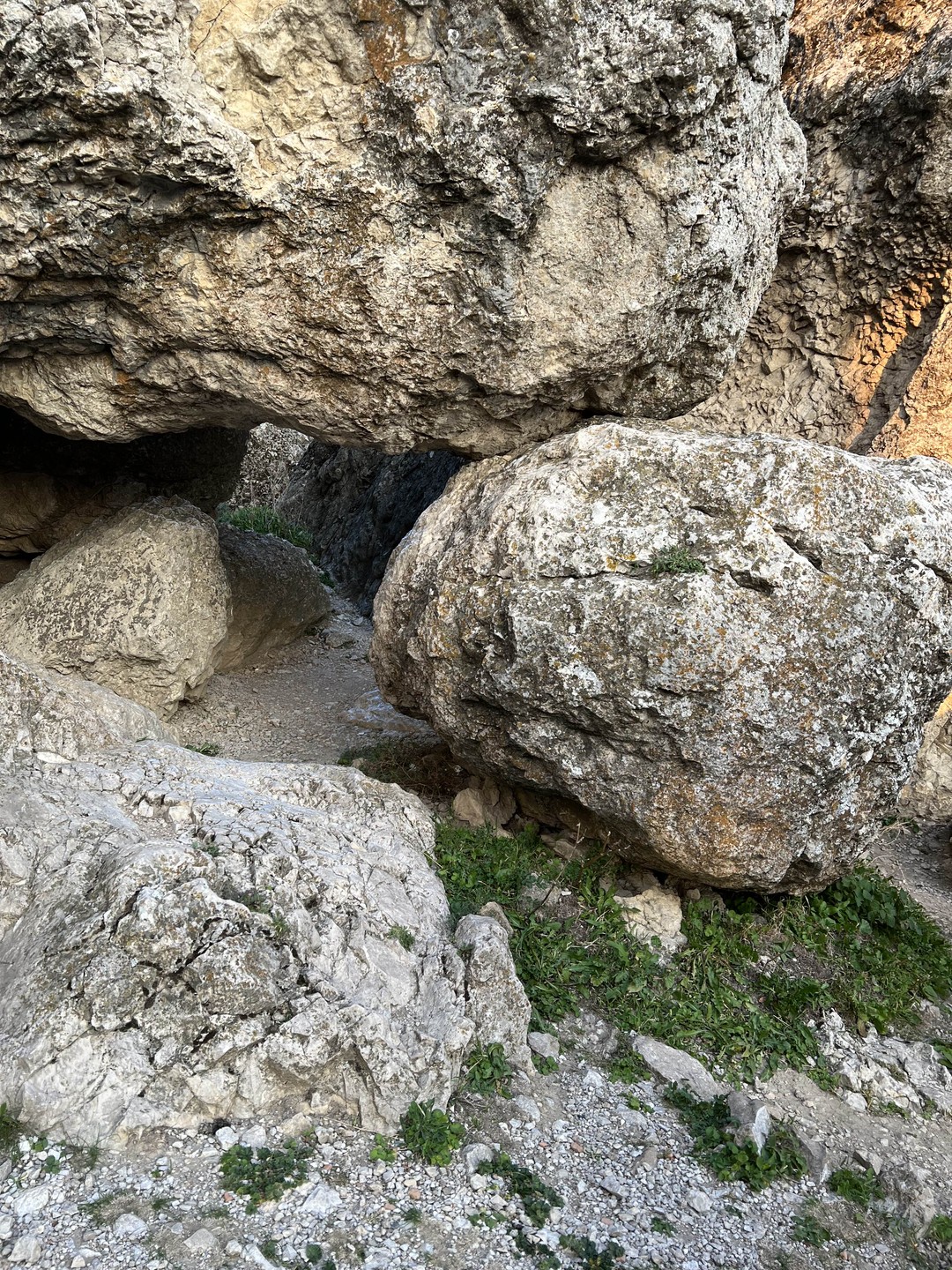 Вернулись сегодня из увлекательного путешествия, хочется поделится впечатлениями: С погодой нам повезло и все что было