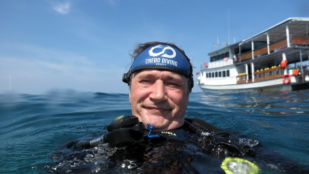 На погружении была в первый раз. Инструктор Денис, все понятно объяснил. Прошло все отлично! Рекомендую! Фото