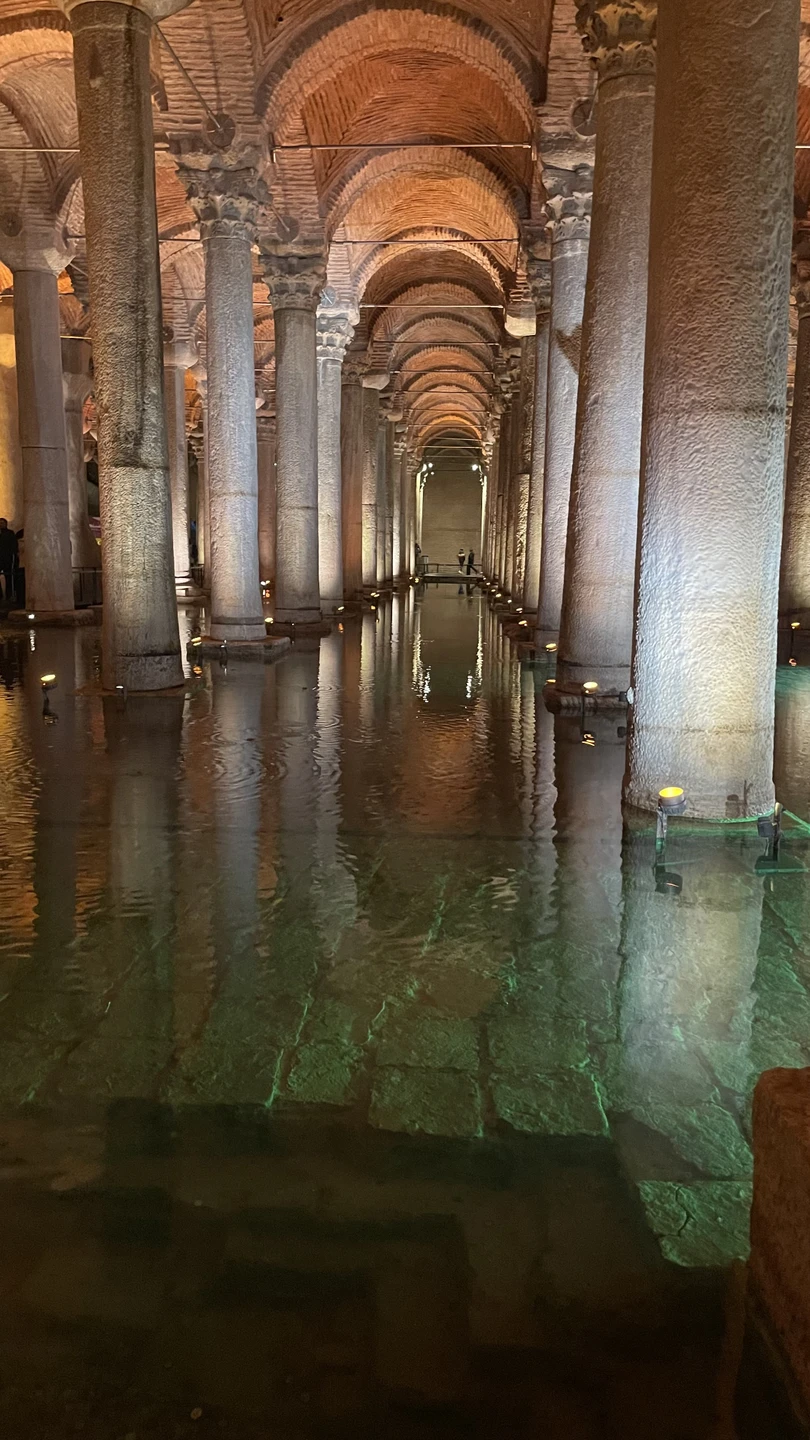 Отличная экскурсия по историческому центру с гидом Али!