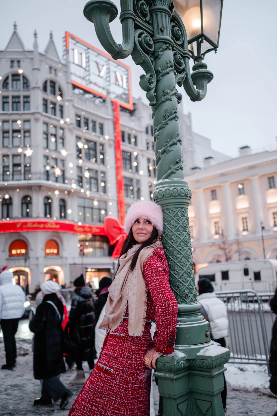 У нас бы офигенный гид Александр, очень рекомендую