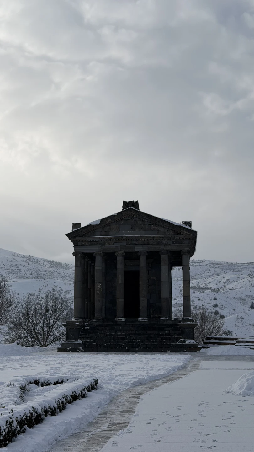 Арарат подарил нам потрясающий день, полный удивительных красот Армении. На протяжении всей экскурсии получали огромное удовольствие