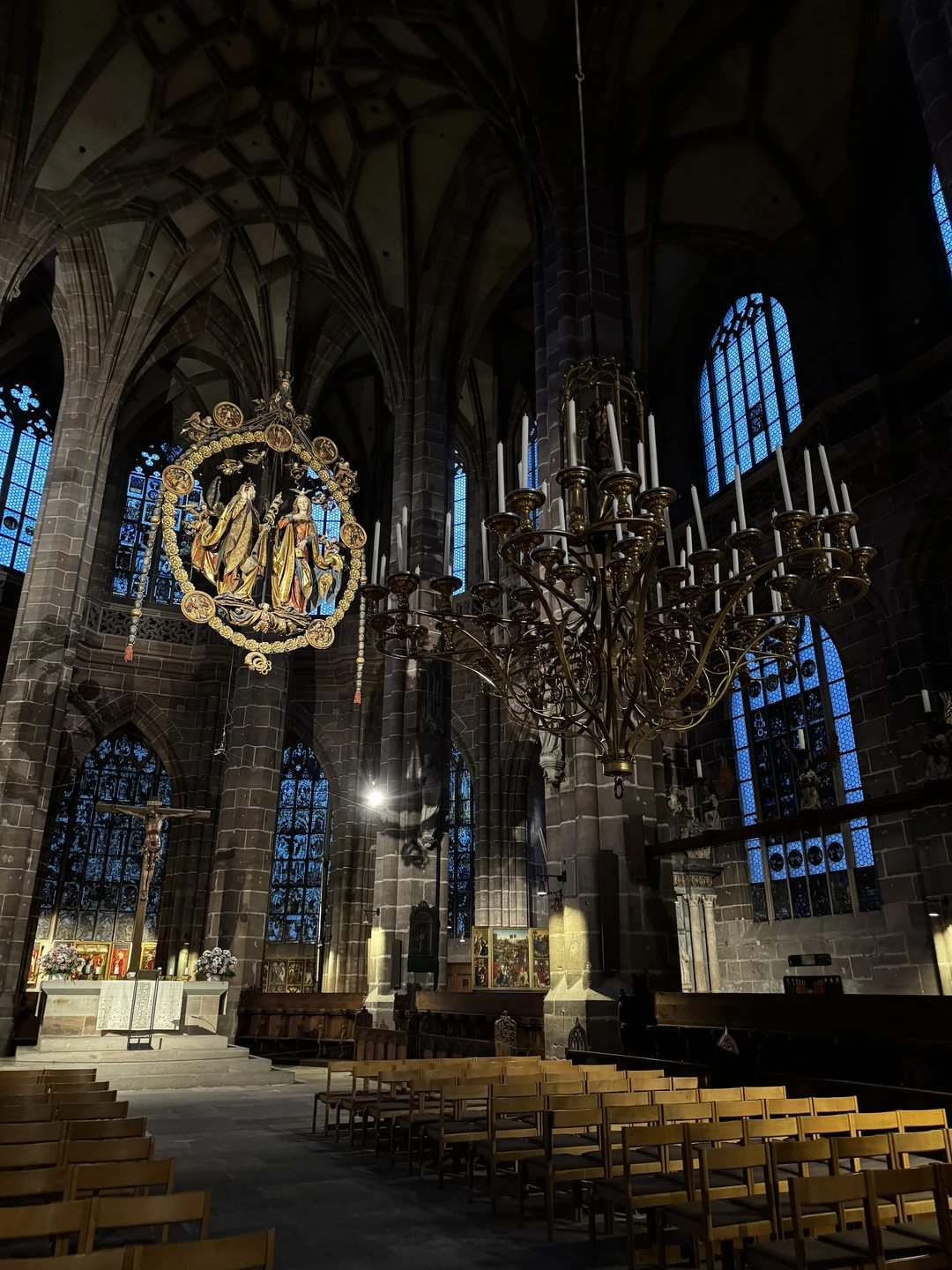 Экскурсия с Борисом очень понравилась, много информации, легко воспринимается, продуманный маршрут, который дает возможность познакомиться и