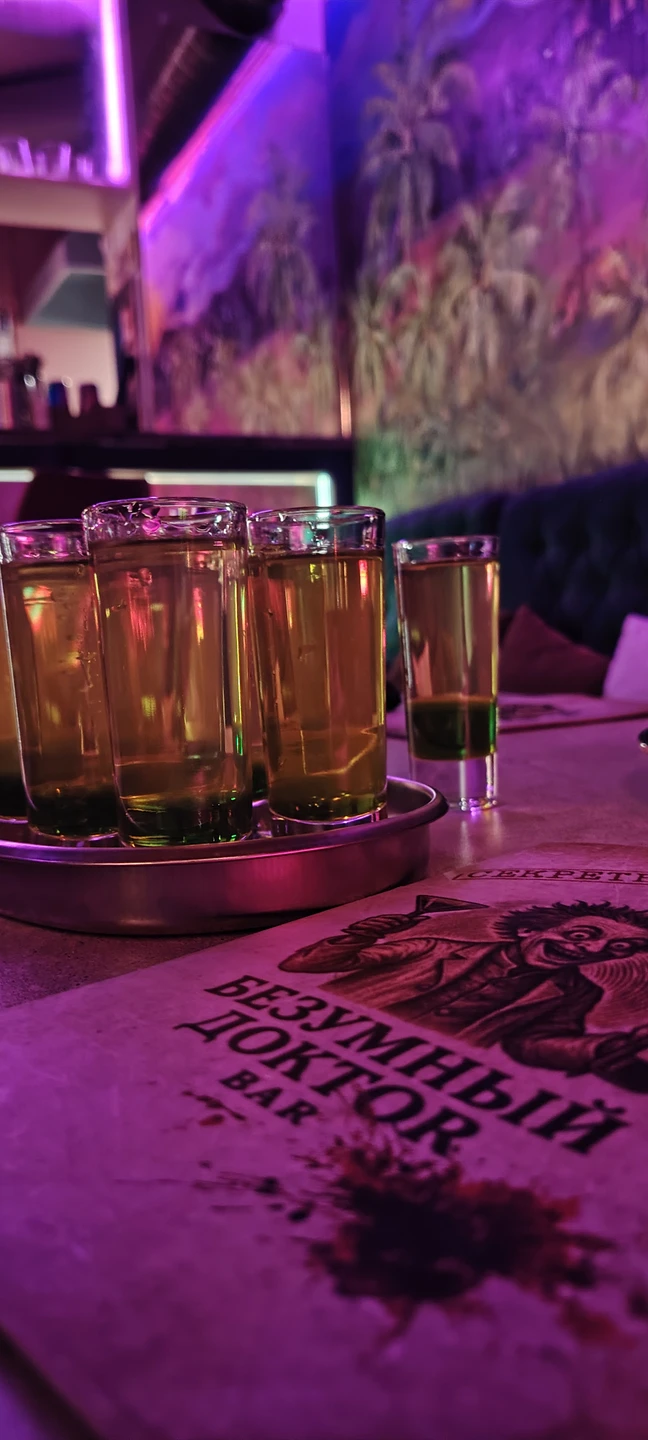 Питейный Петербург: экскурсия с дегустацией (Оксана)