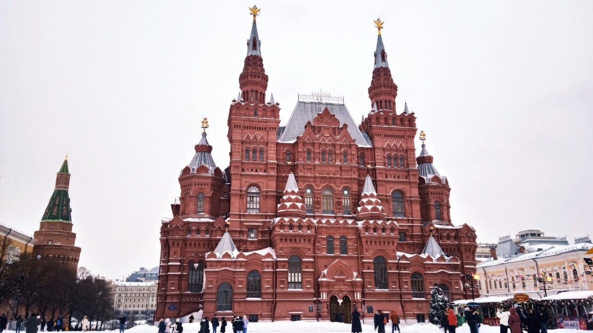 Фото Красная площадь: было — стало (в мини-группе)