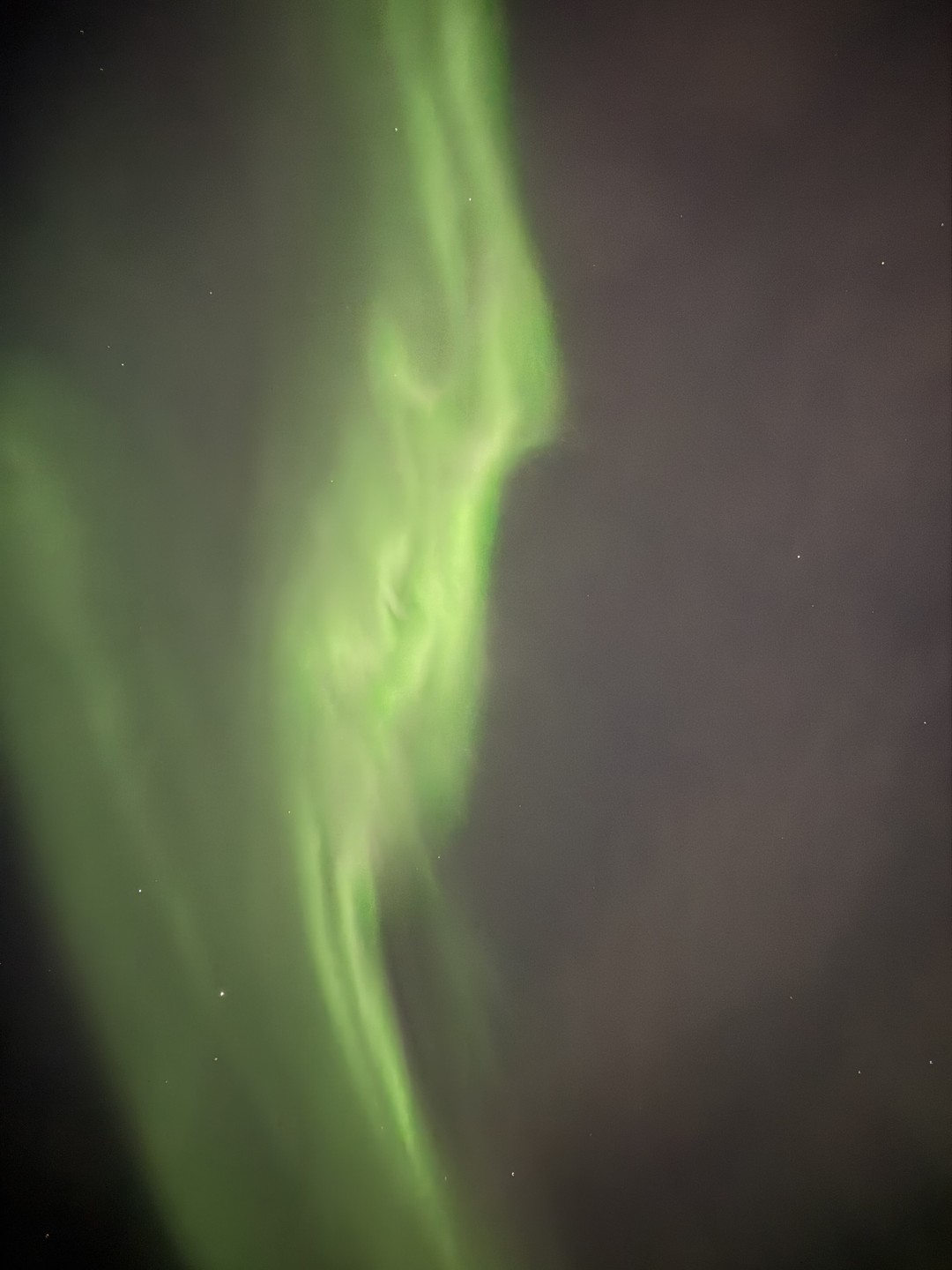 Волшебный охотник нам попался) сияние поймали аж 3 раза! Довольны невероятно!