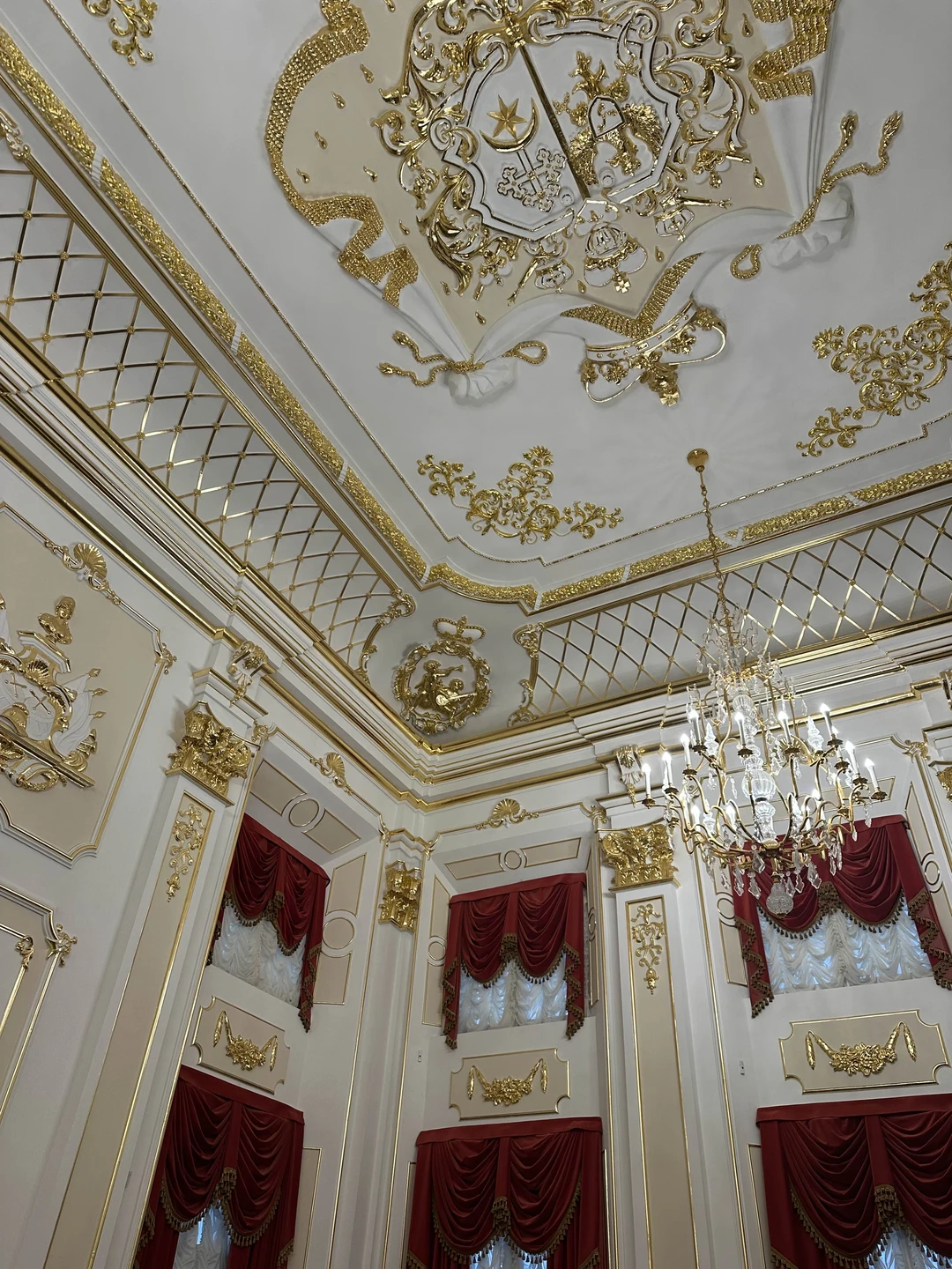 Замки Беларуси: групповая экскурсия в Мир и Несвиж из Минска (Дарья)