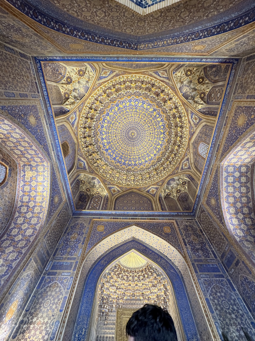 Привет всем путешественникам! Были на экскурсии вместе с Фарзодом. Экскурсия проходила на комфортабельном автомобиле, что помогла