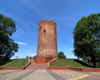 Брестская крепость, Каменецкая башня, Беловежская пуща, переезд в Гродно
