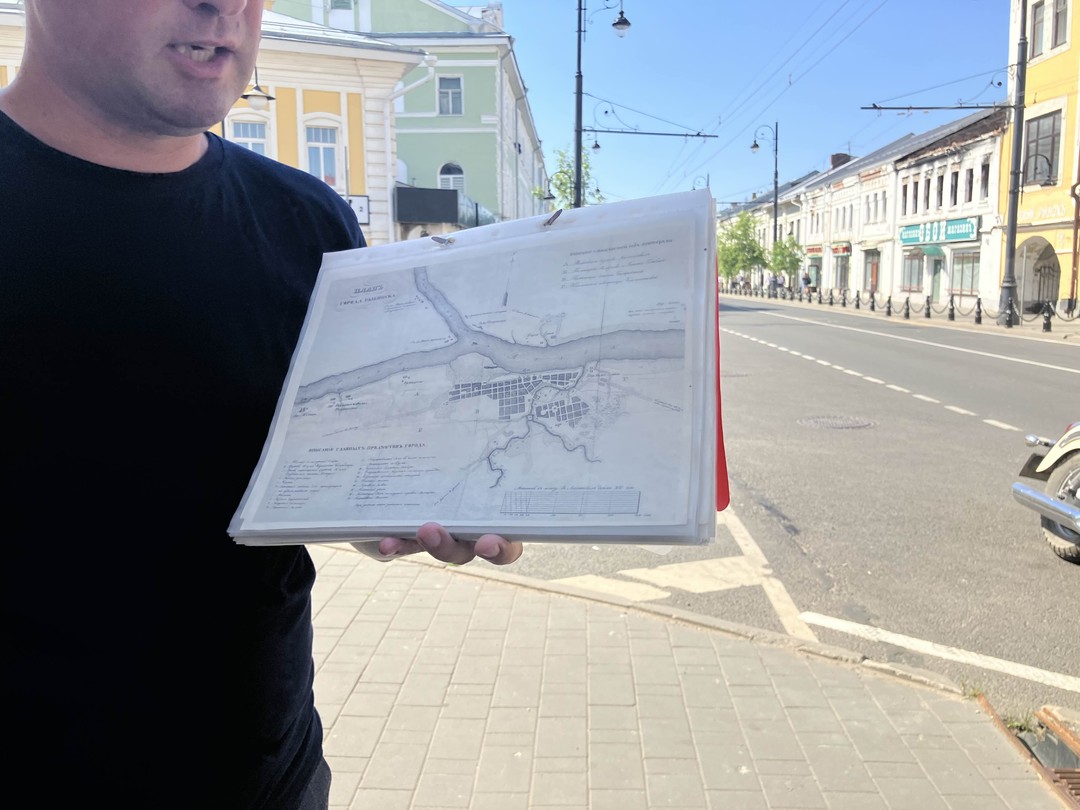 Благодарим Анатолия за чудесную спокойную экскурсию. Нам очень повезло с погодой. Почувствовали красоту и важность города