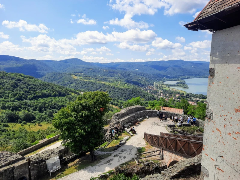 Крепость Вышеград и город мастеров Сентендре