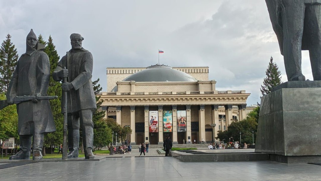 Ирина, наш экскурсовод по Новосибирску и Академгородку, очень внимательная и оставила отличное впечатление. Информация была историческая