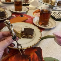 Фото отзыва 1: экскурсия "Парадные Сололаки: тёплая прогулка и чаепитие в старинной квартире"