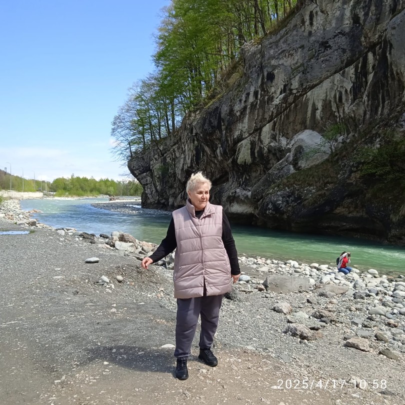 Данную экскурсию заказывали для мамы (75лет), очень хотелось, чтобы она полюбовалась великолепными пейзажами. Мама вернулась в