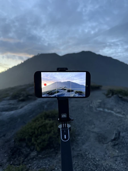 Вулкан Иджен: ночное восхождение и спуск в кратер (мини-группа) (Екатерина)