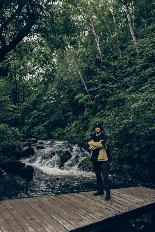 Океан впечатлений на Камчатке с фотографом: треккинги, спа, обед с видом на горы и ночь в глэмпинге