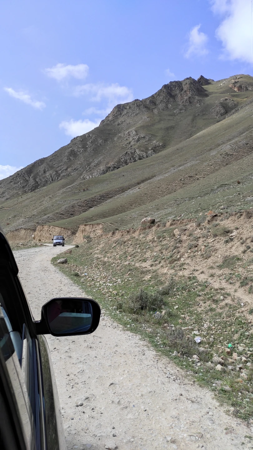 Невероятные виды, захватывающие локации, комфортная атмосфера. Гид Азат - заботушка. С ним было безопасно и очень