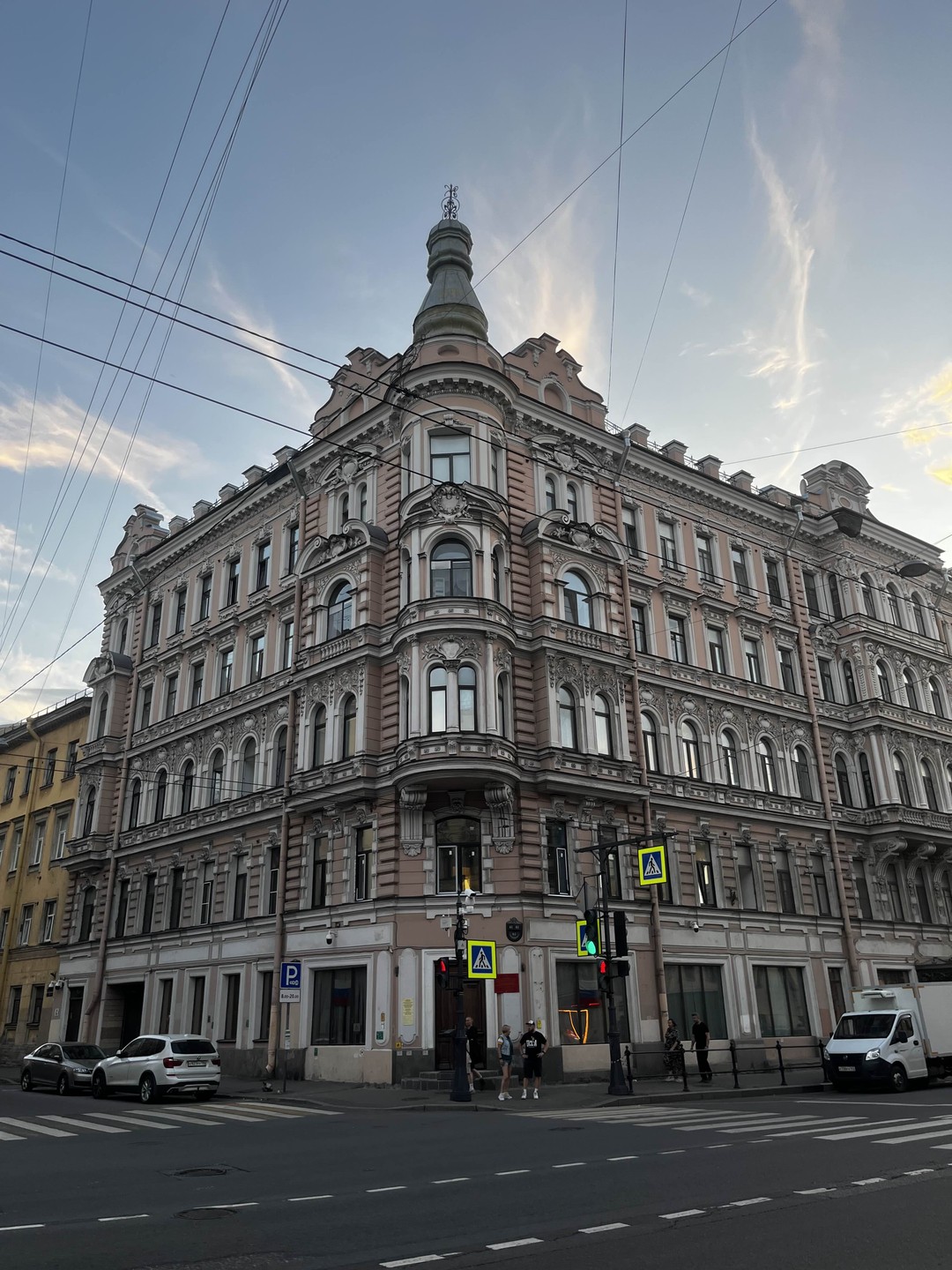 Необычные места, сюрприз от Аничкина, кто такой Гарах и почему лежит пачка сигарет от Цоя -узнаете